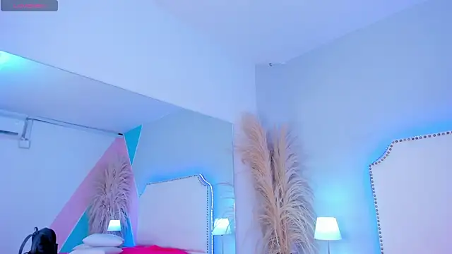 aggy castel online show from 03/25/26, 02:01