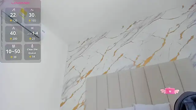 aggy castel online show from 04/14/26, 03:40