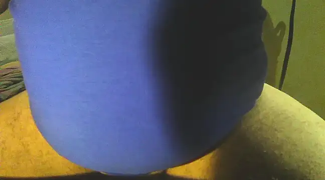 Snapshot of angel0_voglioso chatting on 12/24/24, 08:00 angel0 voglioso online show from 12/24/24, 08:00