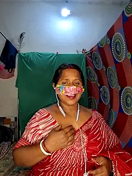 Snapshot of Real_Desi_Couple chatting on 04/25/26, 04:59 Real Desi Couple online show from 04/25/26, 04:59