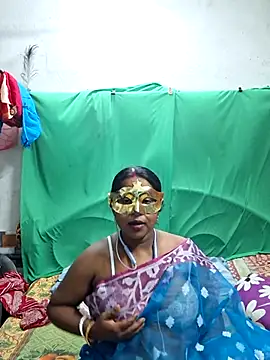 Snapshot of Real_Desi_Couple chatting on 05/31/26, 05:09 Real Desi Couple online show from 05/31/26, 05:09