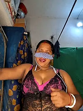 Snapshot of Real_Desi_Couple chatting on 07/04/26, 04:57 Real Desi Couple online show from 07/04/26, 04:57
