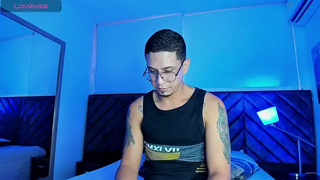 JoshMillerr  online show from 02/25/25, 06:09