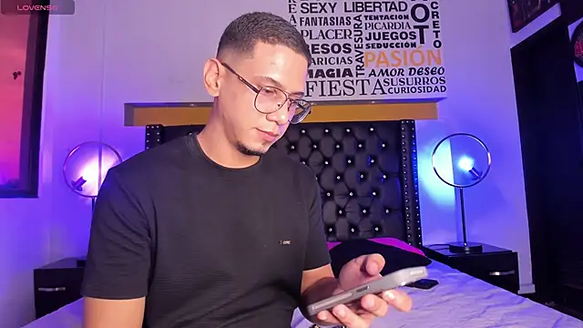 JoshMillerr  online show from 03/20/25, 09:35