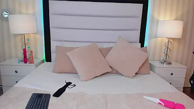 GenessisLee online show from 12/12/24, 07:37