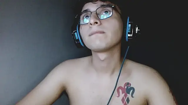 Charley quin online show from 09/26/25, 04:38