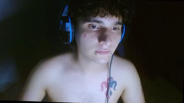 Charley quin online show from 04/16/26, 11:29