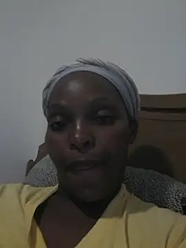 Snapshot of wet_Lips_x_x chatting on 12/29/24, 05:33 wet Lips x x online show from 12/29/24, 05:33