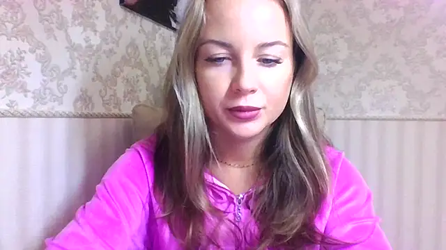 jennifer838 online show from 09/15/25, 12:49