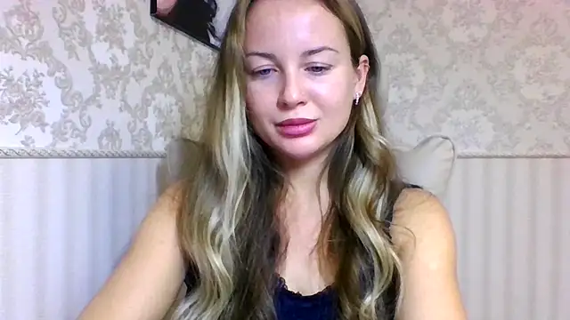 jennifer838 online show from 11/11/25, 07:14