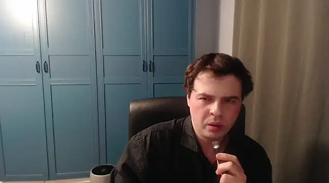 Snapshot of CuteMan33 chatting on 01/31/25, 03:41 CuteMan33 online show from 01/31/25, 03:41