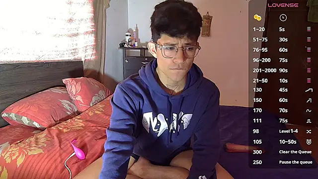 Snapshot of Sweet_c4mer0n chatting on 10/09/25, 02:26 Sweet c4mer0n online show from 10/09/25, 02:26