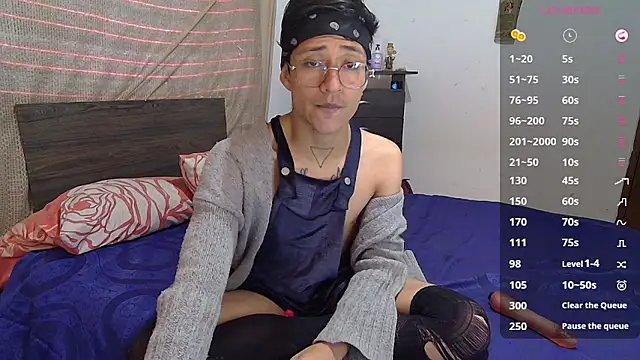 Snapshot of Sweet_c4mer0n chatting on 10/10/25, 09:25 Sweet c4mer0n online show from 10/10/25, 09:25