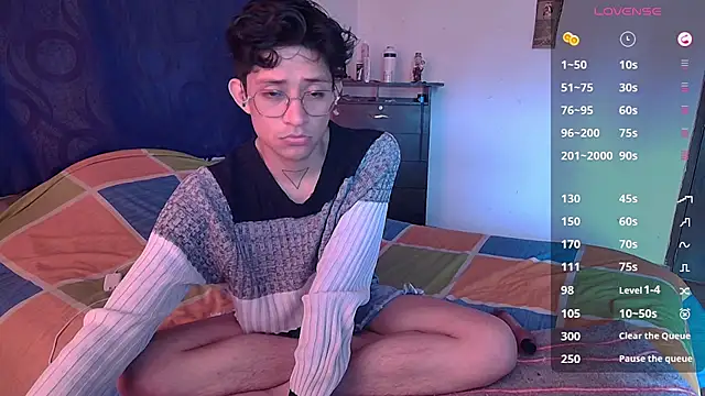 Snapshot of Sweet_c4mer0n chatting on 10/16/25, 06:53 Sweet c4mer0n online show from 10/16/25, 06:53