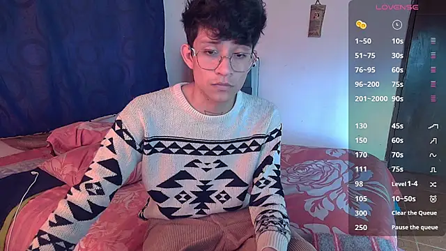 Snapshot of Sweet_c4mer0n chatting on 10/20/25, 08:53 Sweet c4mer0n online show from 10/20/25, 08:53