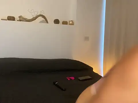 Samira-Summer online show from 01/30/25, 04:13