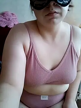 Snapshot of Miranda_Nancy chatting on 01/02/25, 11:09 Miranda Nancy online show from 01/02/25, 11:09