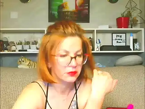 Snapshot of Natali3855 chatting on 06/06/26, 05:50 Natali3855 online show from 06/06/26, 05:50