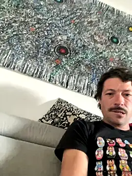 zenzero87 online show from 10/27/25, 07:56