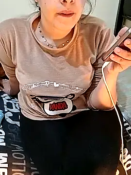 ShadiaStar online show from 02/06/25, 12:11