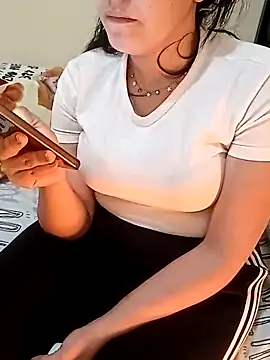 ShadiaStar online show from 02/27/25, 08:31