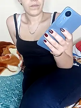 Snapshot of ShadiaStar chatting on 03/27/26, 12:05 ShadiaStar online show from 03/27/26, 12:05