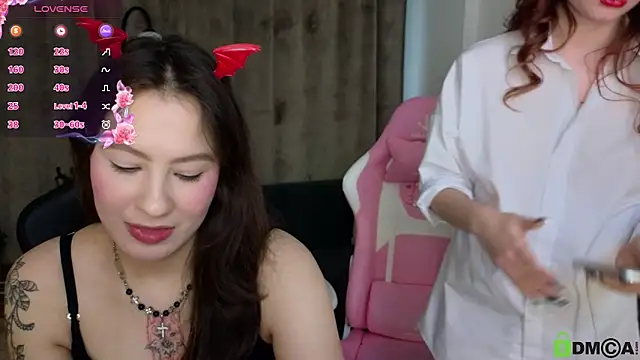 Sonya Glen online show from 02/10/25, 01:33