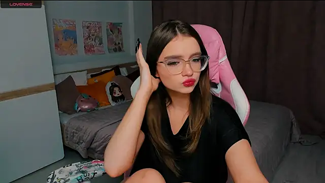 Sonya Glen online show from 12/03/25, 02:30