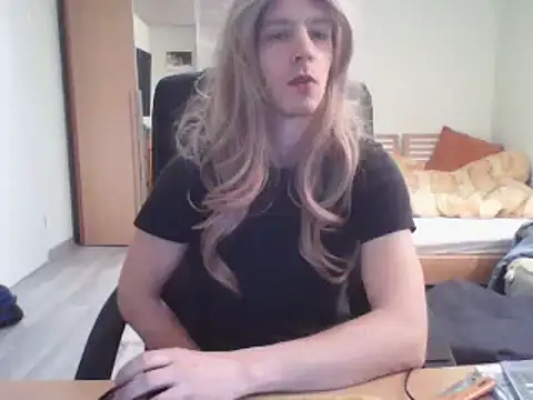 Snapshot of Kinky-Kristina chatting on 02/16/25, 03:48 Kinky-Kristina online show from 02/16/25, 03:48