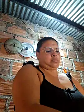 Snapshot of chubby_sexy_big_tits chatting on 03/04/25, 03:26 chubby sexy big tits online show from 03/04/25, 03:26