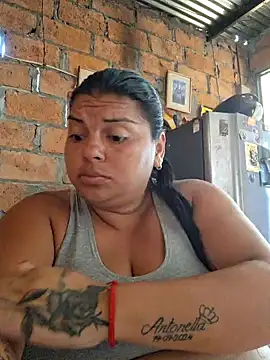 Snapshot of chubby_sexy_big_tits chatting on 03/11/25, 02:18 chubby sexy big tits online show from 03/11/25, 02:18