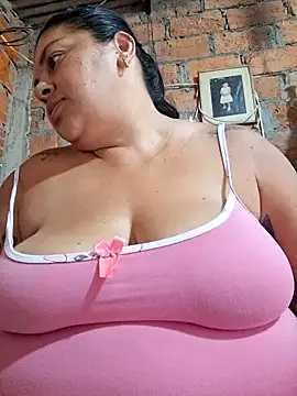 Snapshot of chubby_sexy_big_tits chatting on 03/12/25, 02:01 chubby sexy big tits online show from 03/12/25, 02:01