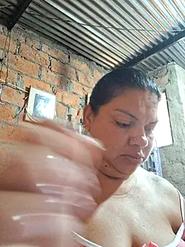 Snapshot of chubby_sexy_big_tits chatting on 03/22/25, 11:53 chubby sexy big tits online show from 03/22/25, 11:53