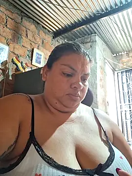 Snapshot of chubby_sexy_big_tits chatting on 09/18/25, 11:56 chubby sexy big tits online show from 09/18/25, 11:56