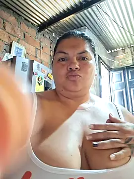 Snapshot of chubby_sexy_big_tits chatting on 10/19/25, 12:17 chubby sexy big tits online show from 10/19/25, 12:17