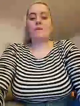 houy111111 online show from 03/09/25, 09:03