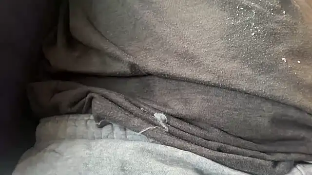 houy111111 online show from 10/12/25, 04:06