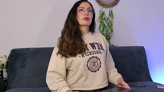 Kendal Mosk online show from 04/22/26, 04:30