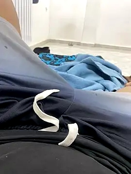 Lahcene online show from 11/21/25, 07:34