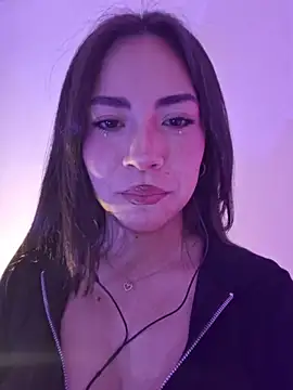 Melody 04 online show from 11/07/25, 03:17