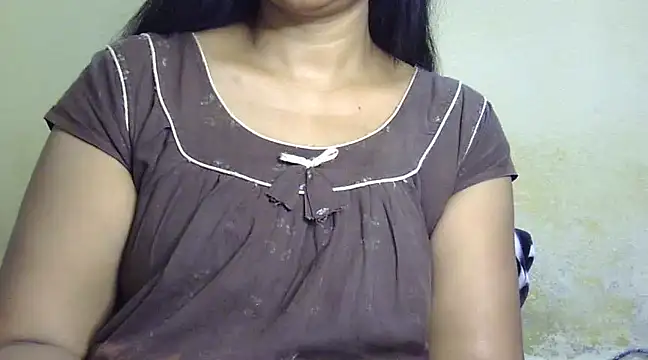 Snapshot of Suhana-sapna chatting on 02/12/25, 05:16 Suhana-sapna online show from 02/12/25, 05:16