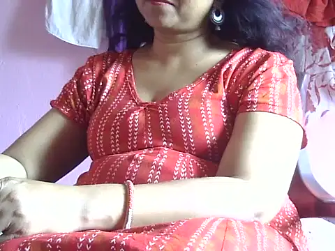 Snapshot of Suhana-sapna chatting on 06/19/26, 05:01 Suhana-sapna online show from 06/19/26, 05:01