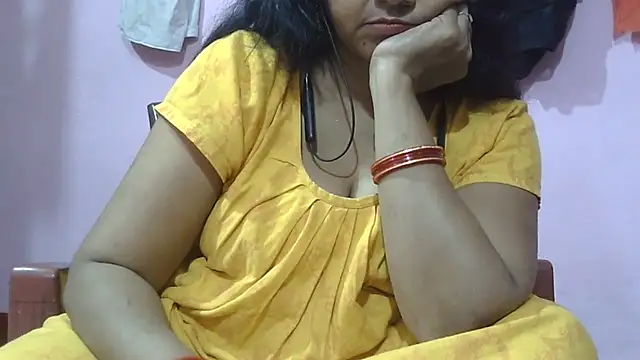 Snapshot of Suhana-sapna chatting on 07/05/26, 05:20 Suhana-sapna online show from 07/05/26, 05:20
