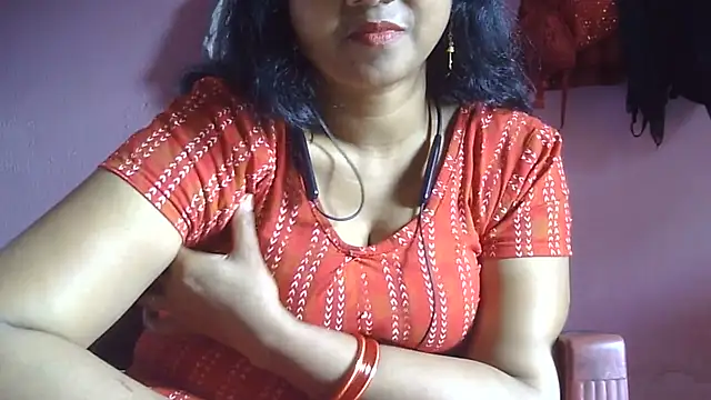Snapshot of Suhana-sapna chatting on 07/07/26, 06:47 Suhana-sapna online show from 07/07/26, 06:47
