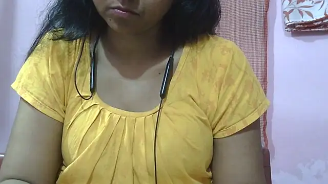 Snapshot of Suhana-sapna chatting on 07/23/26, 05:11 Suhana-sapna online show from 07/23/26, 05:11