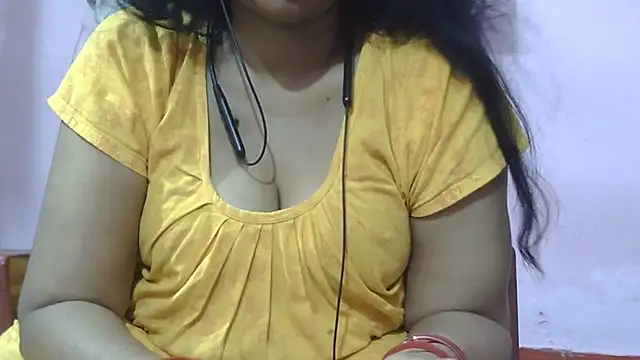 Snapshot of Suhana-sapna chatting on 07/26/26, 06:15 Suhana-sapna online show from 07/26/26, 06:15