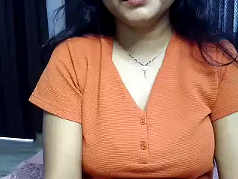 Snapshot of Hritvika chatting on 02/14/26, 06:21 Hritvika online show from 02/14/26, 06:21