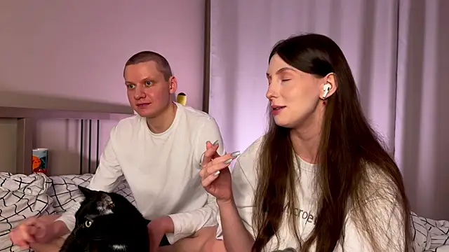 Snapshot of eternal_dream_ chatting on 12/13/24, 07:32 eternal dream  online show from 12/13/24, 07:32