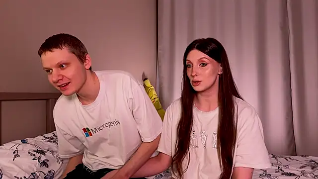 Snapshot of eternal_dream_ chatting on 02/25/25, 08:19 eternal dream  online show from 02/25/25, 08:19