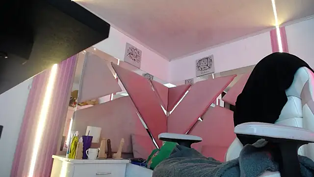 Noah Jhonson online show from 11/20/25, 08:19